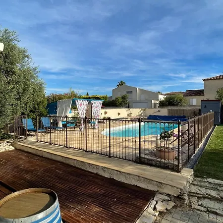 Les Volets Bleus Villa Calvisson